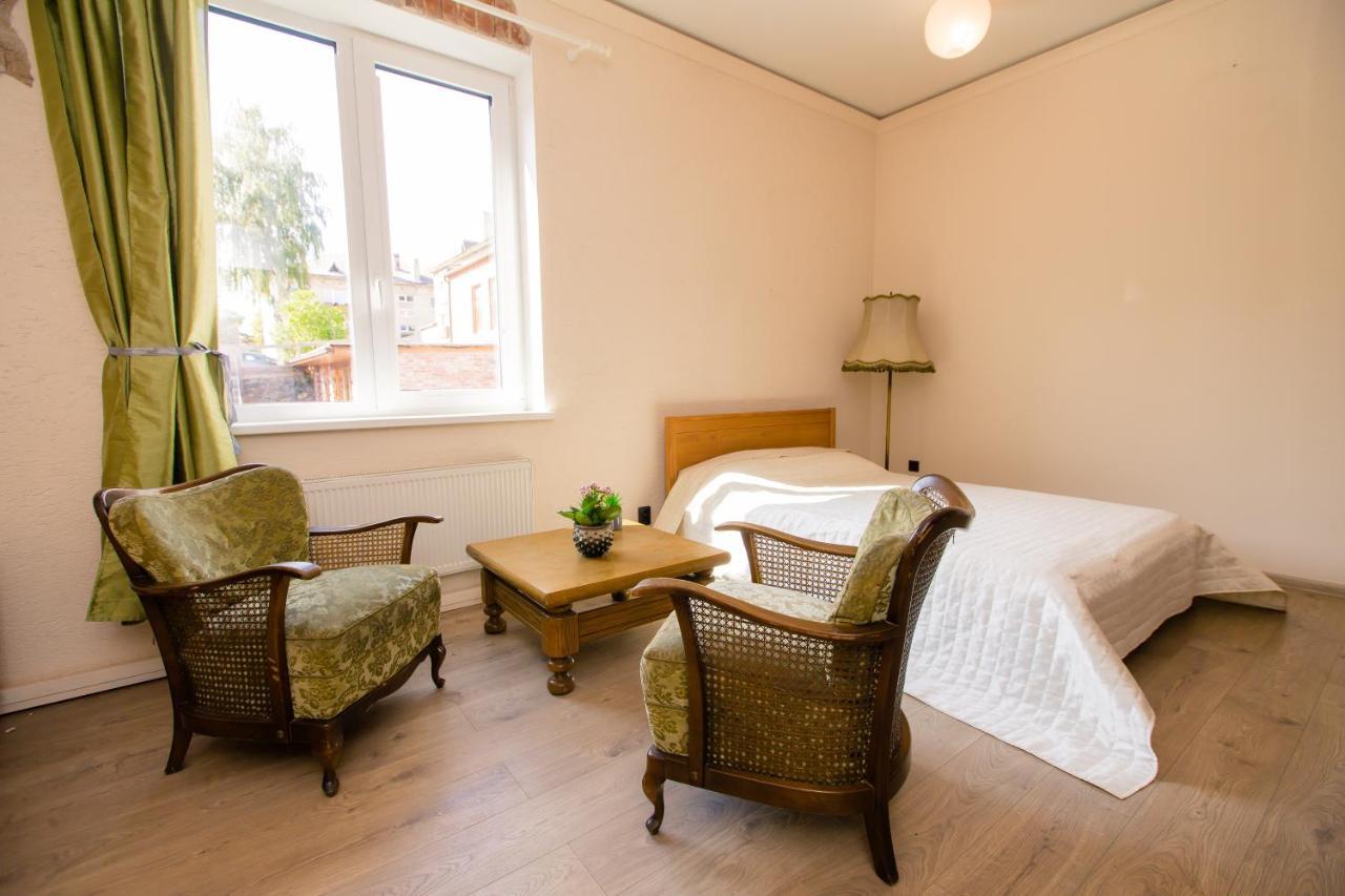 Alytus Guesthouse Extérieur photo