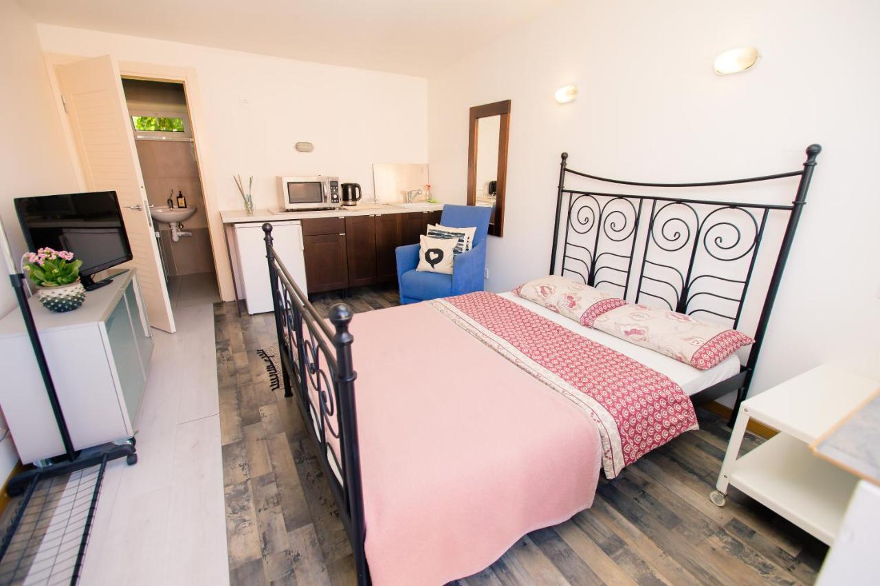 Alytus Guesthouse Extérieur photo